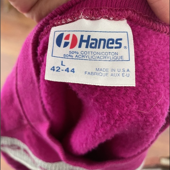 80s/90s pink teddy bear sweater. Kitschy. Cute. Comfy cozy. Cotton blend. Hanes - Picture 4 of 8